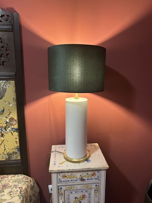 2 candeeiros com abajur - 75 cada