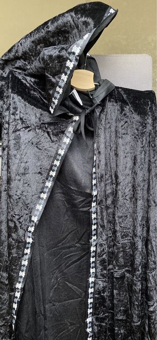 Nowa Peleryna welurowa  z kapturem duża M/L