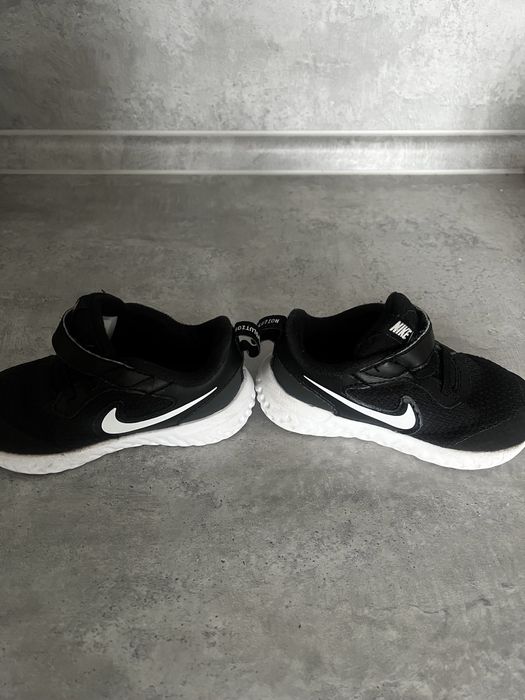 Кросівки дитячі nike revolution