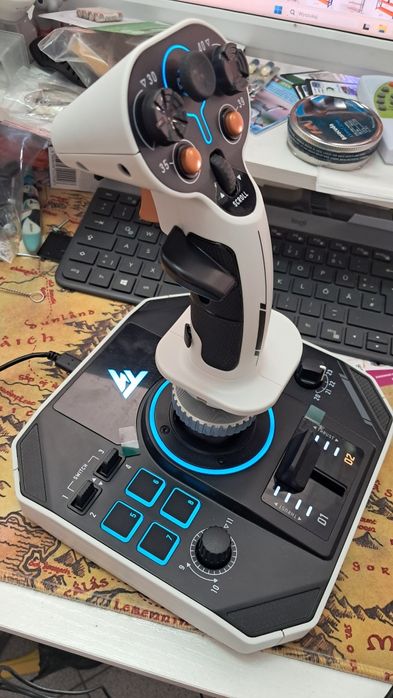 Joystick Thrustmaster Sol R1