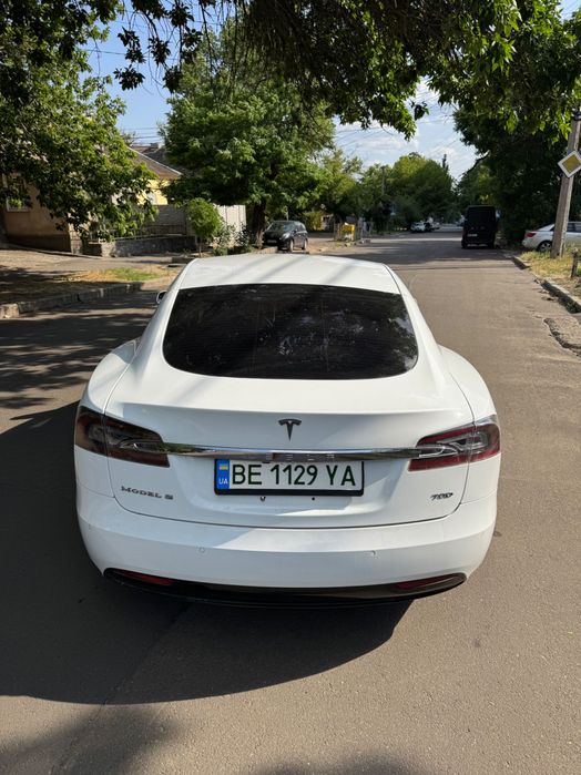 Аренда Tesla model S