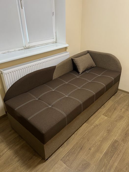 Диван-ліжко в ідеальному стані, 198х80, Харків