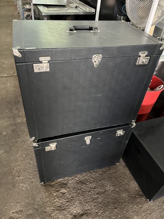 Mala Caixa para oirivesaria completamente forrada