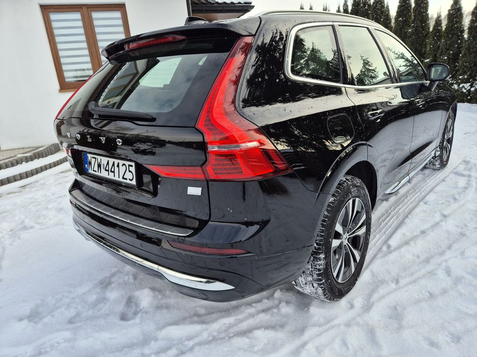 Volvo XC60 lift  2.0 T6 Recharge AWD chromy panorama vietual