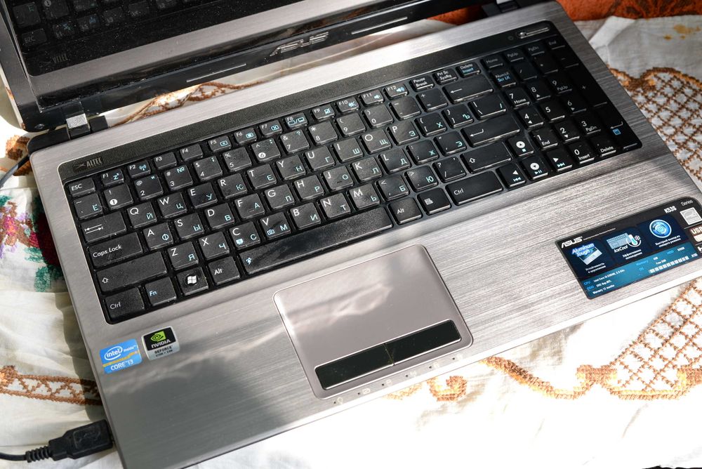 Ноутбук Asus K53S 15,6 Intel i3-2350М 8 RAM,SSD+ HDD,Windows 10