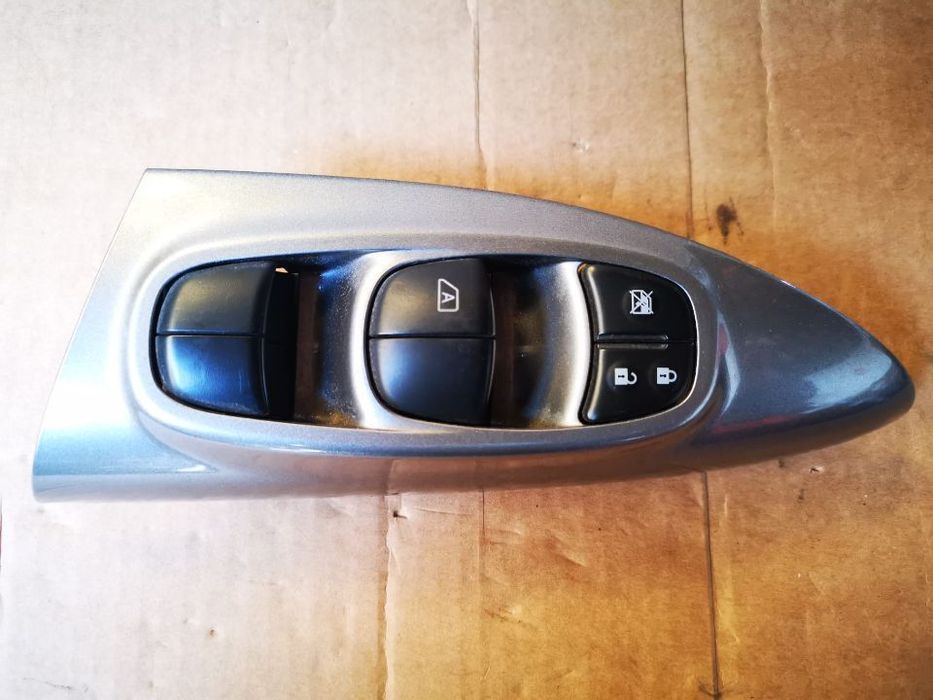 NISSAN JUKE / QASHQAI J11 COMANDO VIDROS B023