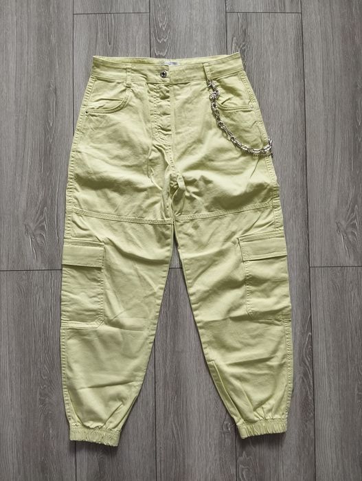Spodnie damskie joggery z Bershki rozmiar 38