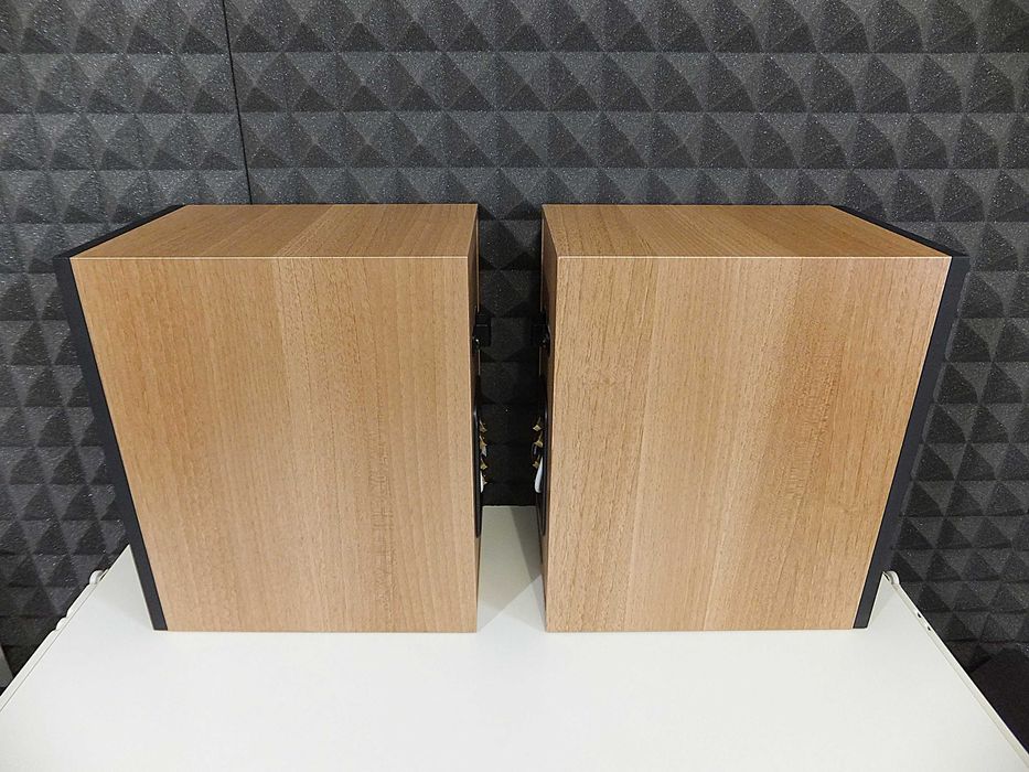 Kolumny głośnikowe monitory B&W BOWERS WILKINS 685