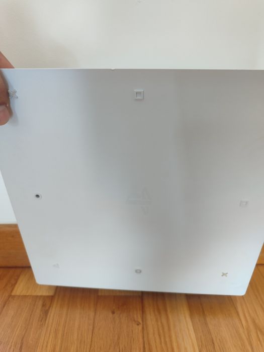 Ps4 pro 1 tb  em excesso estado