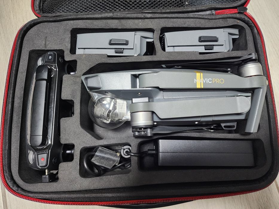 Квадрокоптер DJI mavic pro