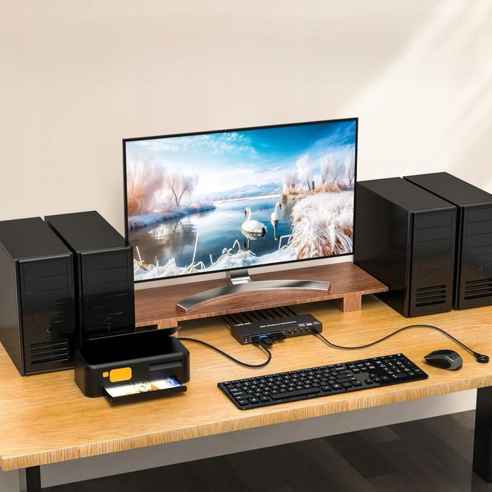 Przełącznik KVM HDMI 4K60 Hz / 2K120 Hz 4 komputery M1165