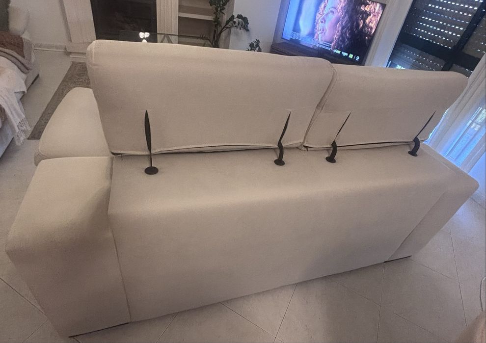 Vendo sofa em tecido bege em otimo estado