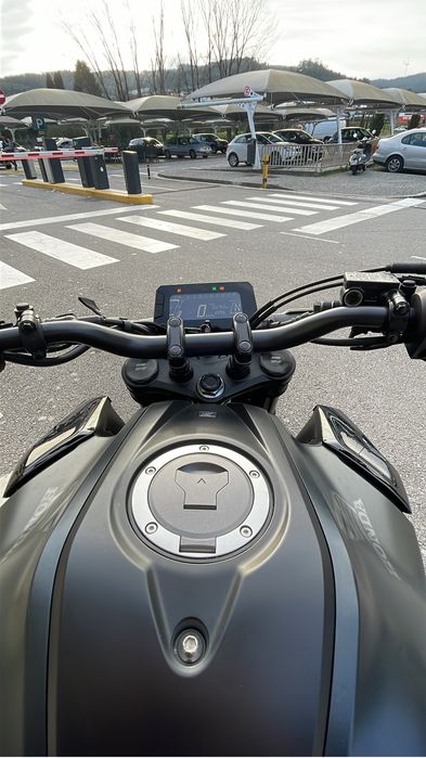 Honda cb125r 2023