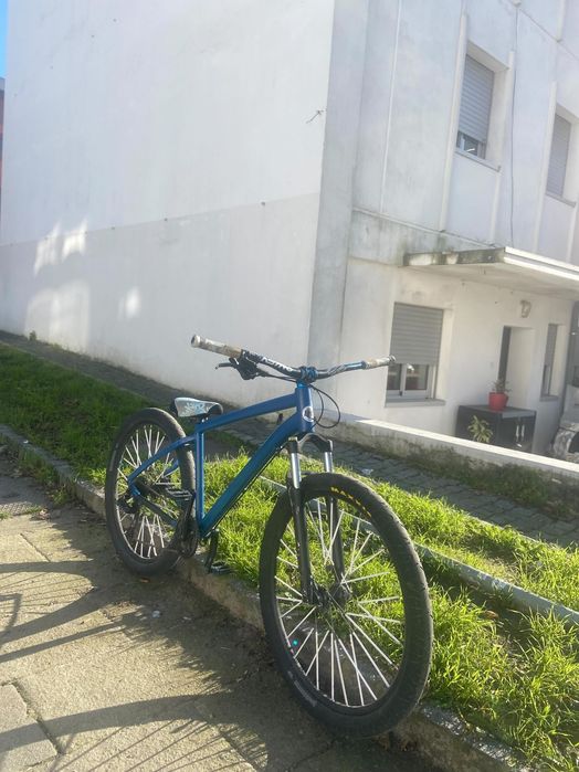 Bicicleta rockrider st520