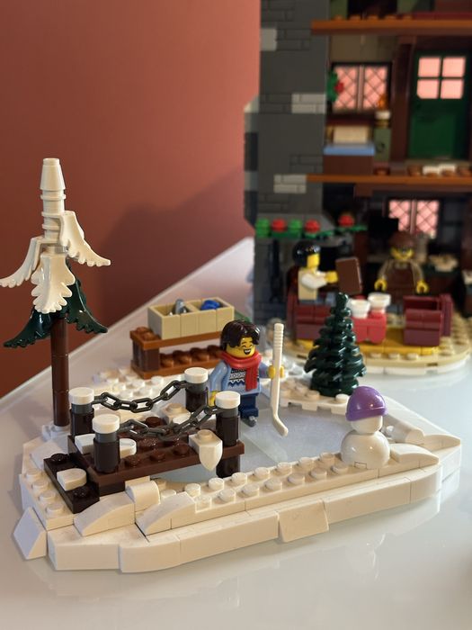 Lego Alpine Lodge - Winter Village Collection