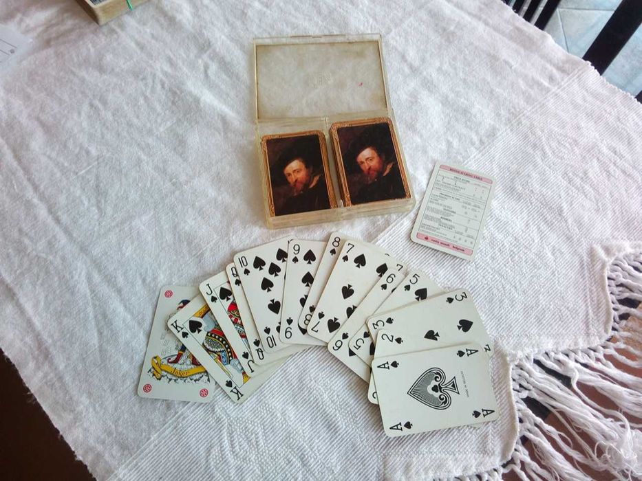 Conjunto de baralhos de cartas VINTAGE da década de 90, semi novo!