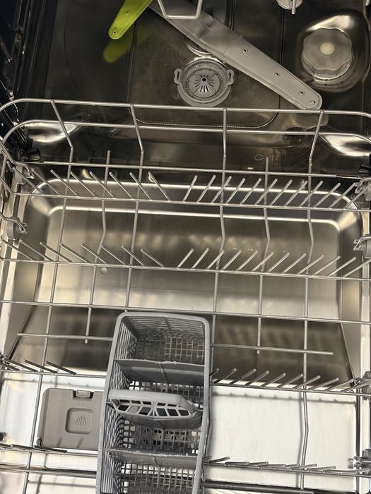 SMEG STA6449 – Máquina de lavar loiça para peças ou reparação