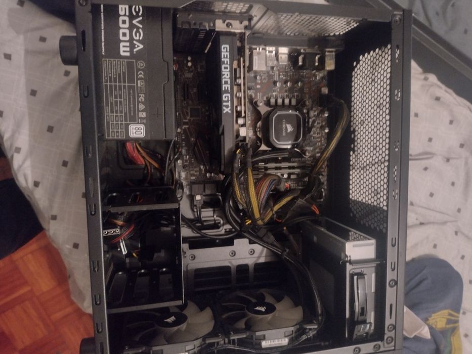 Vendo PC gamer/ vendo e troco por trotinete elétrica