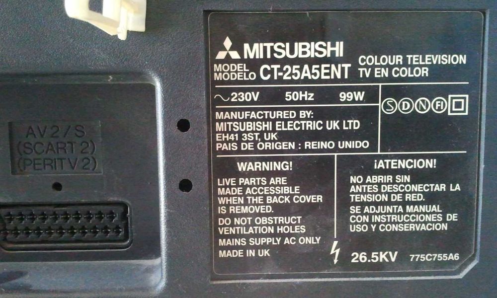 TV Mitsubishi a cores, 24" funcional.