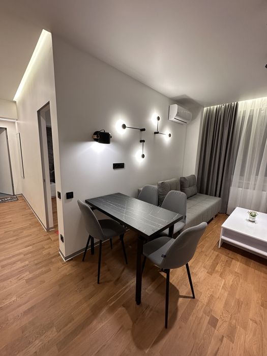 Від власника, сучасна квартира в центрі подобово, авторський дизайн.