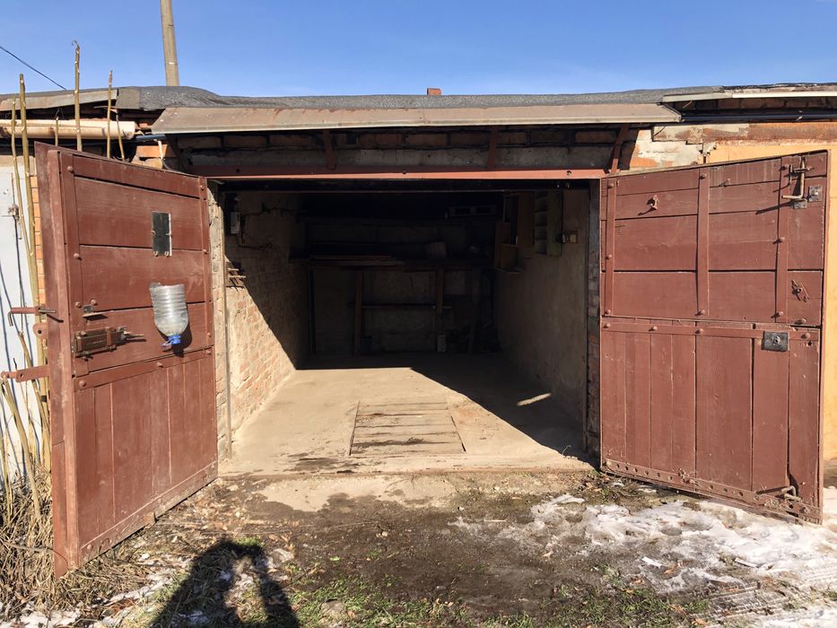 Продам/сдам капитальный гараж Космонавтов за ДТЭК, дом мод, автостилем