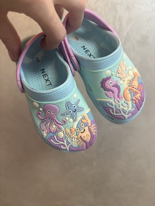 Красовки adidass 23.5 розмір,крокси next