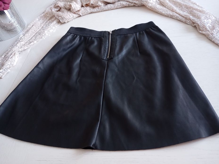 Spódnica ala skórzana Vila 34/36 czarna elegancka