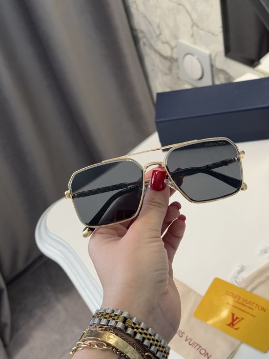 Солнцезащитные лого очки louis vuitton полный комплект