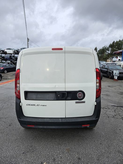 Fiat Doblo Maxi  1.3 CDTi de 2020 para peças