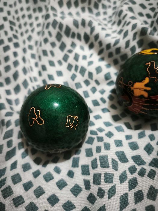 Par vintage de bolas Baoding de dragão amarelo cloisonné Feng Shui