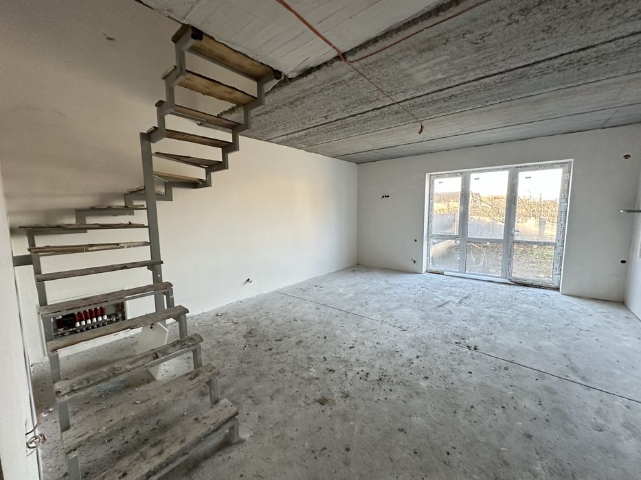 Продам Таунхаус з центральними комунікаціями