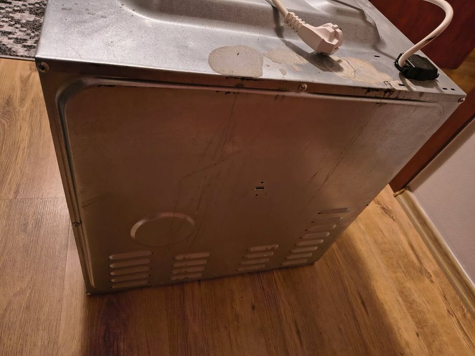 Piekarnik elektryczny pod zabudowę  Amica