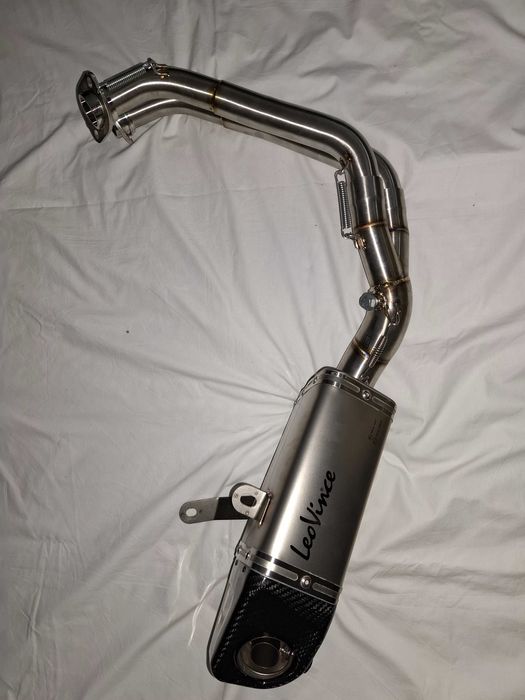 Escape MT-07 novo tipo leovince underbody