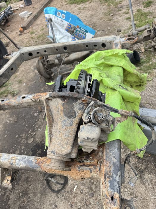 Редуктор  міс  перед зад  Toyota  prado прадо 90   95 43/10