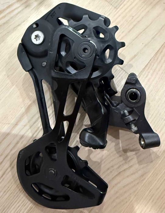 Przerzutka tylna Shimano XT Linkglide RD-M8130 Sgs 11s LG naped ebike