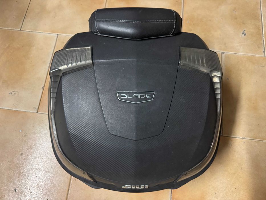 Top Case GIVI Blade + Suporte (Honda NC 750)