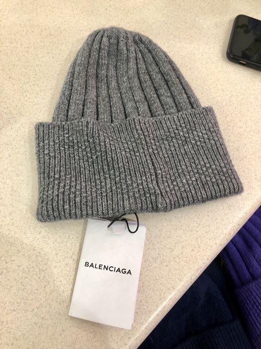 Шапка Balenciaga. Новая!