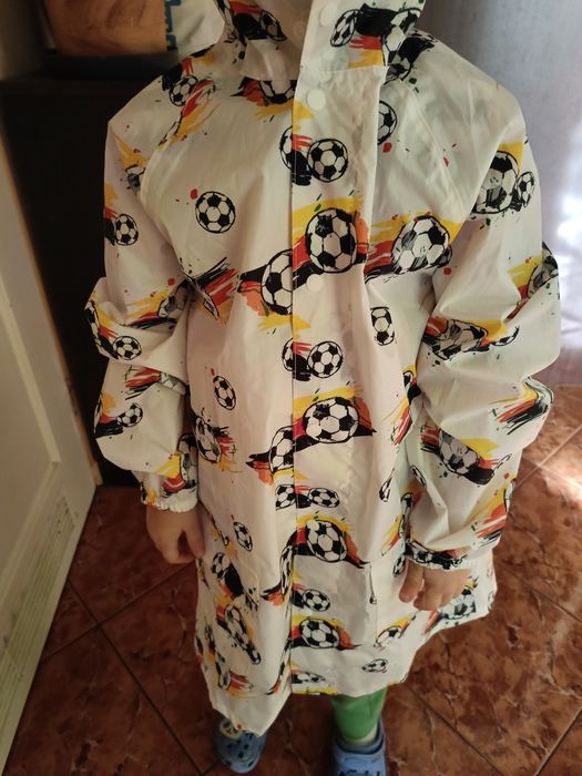 Płaszczyk przeciwdeszczowy.