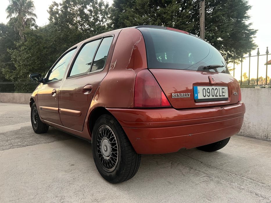 Renault Clio II 1.2 — photo 4