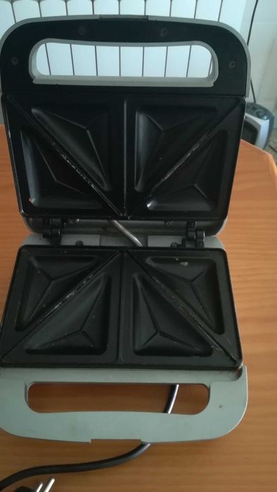 Máquina para fazer Tostas ou Waffles