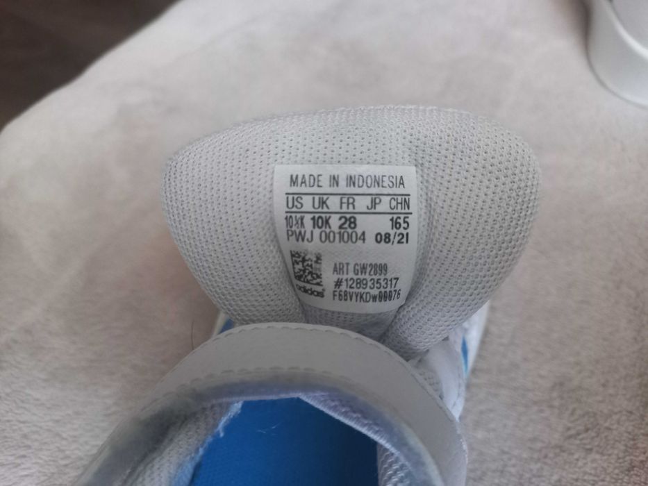 Кросівки Adidas оригінал р. 28
