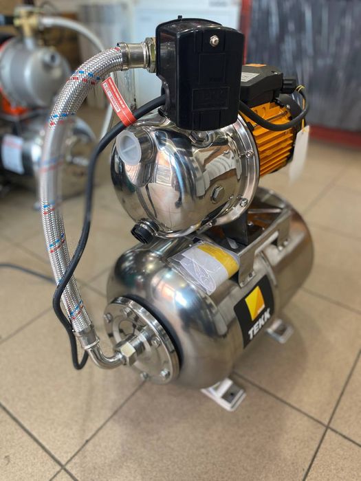 Гидрофор TEKK. Гидрофор. Насосная станция. Насос для воды.