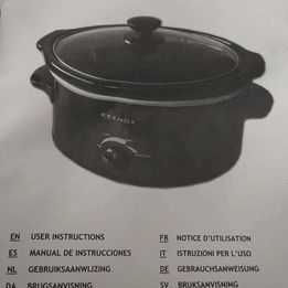 Panela elétrica de cozedura lenta . Nunca foi usada