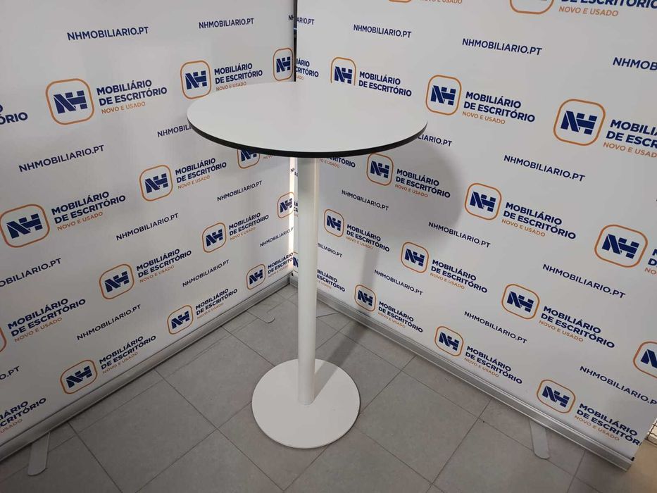 Mesas e cadeiras altas p/ entrada, bar e/ou copa