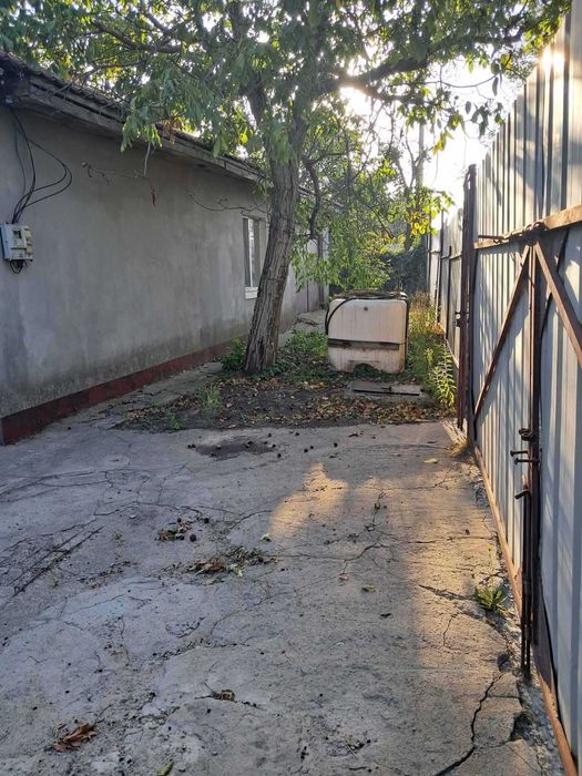 Продам 3х км капитальный ДОМ-дачу, удобства. Гараж. Пр. Б.Хмельницкого