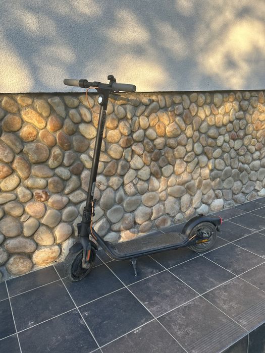 електросамокат Ninebot Kickscooter F30E