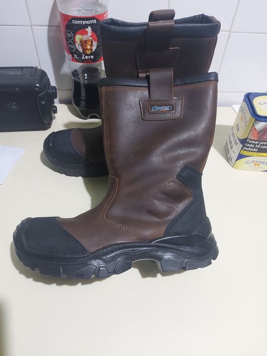 Botas OPSIAL forradas por dentro para inverno  tamanho 40