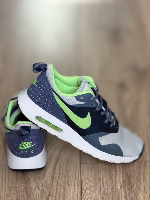 Nike Air Max Tavas