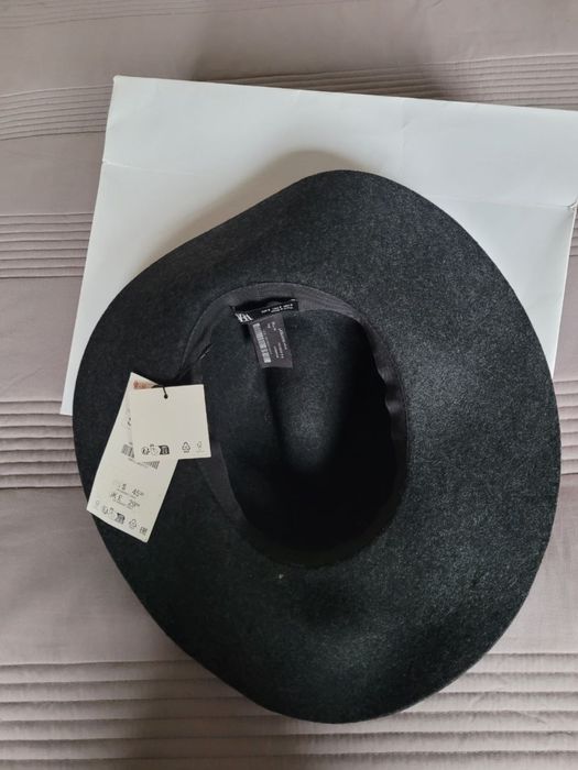 Капелюх zara новий