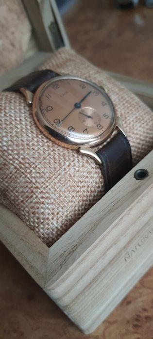Złoty vintage Laco